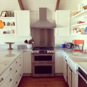 Brand new kitchen, nicer than our other house :)